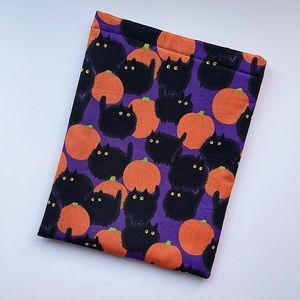 Halloween Pumpkin Cat Book Sleeve